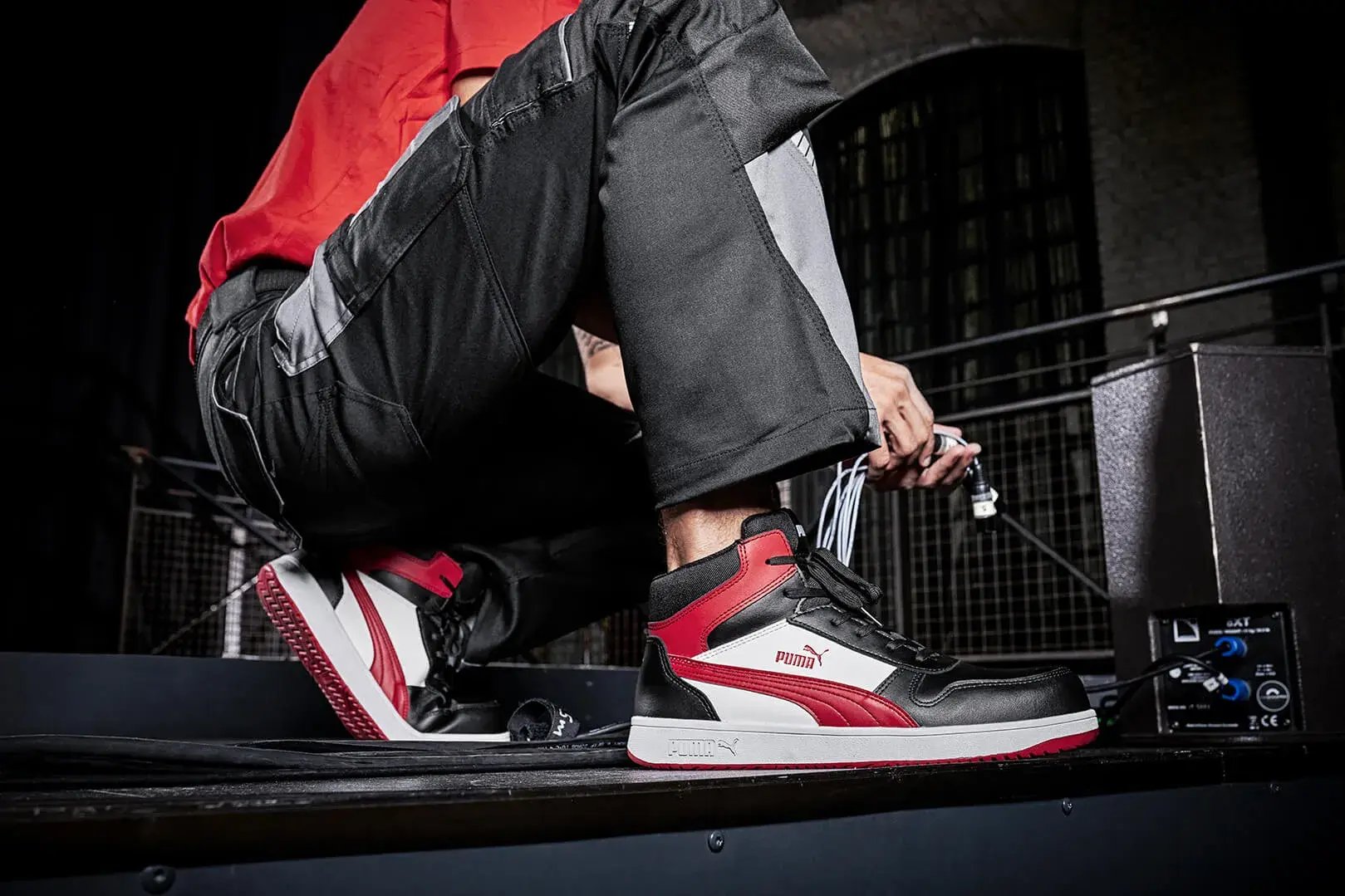 PUMA_SAFETY_Heritage_FRONTCOURT_BLK_WHT_RED_LOW_Closeup_01